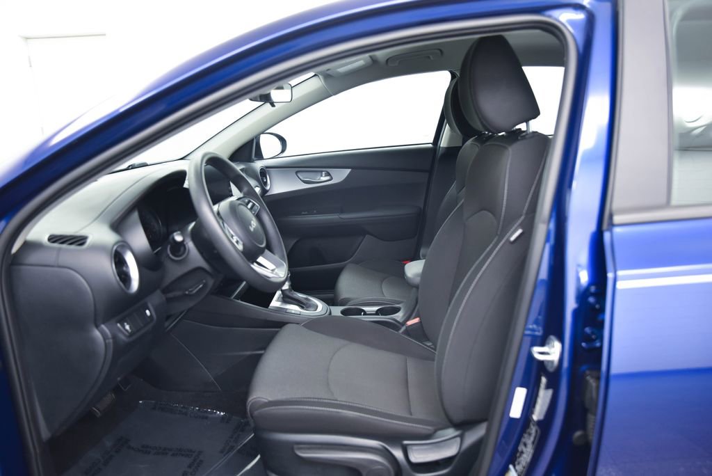 Used 2023 Kia Forte LXS image 12