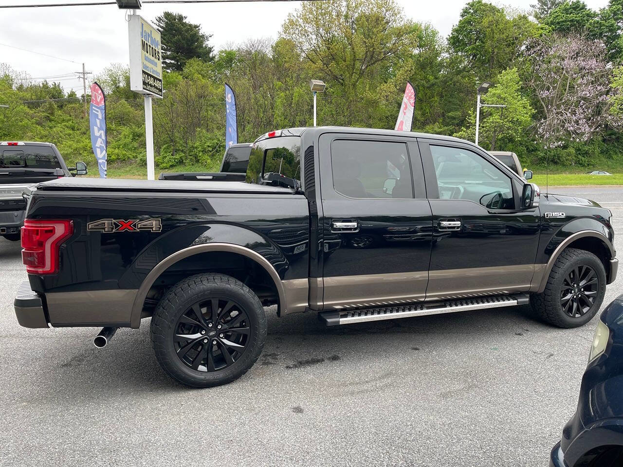 Used 2016 Ford F150 Lariat w/ Equipment Group 502A Luxury AWD/4WD image 11