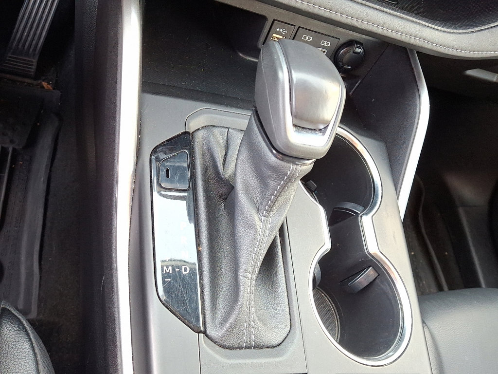 Used 2023 Toyota Highlander XLE image 30