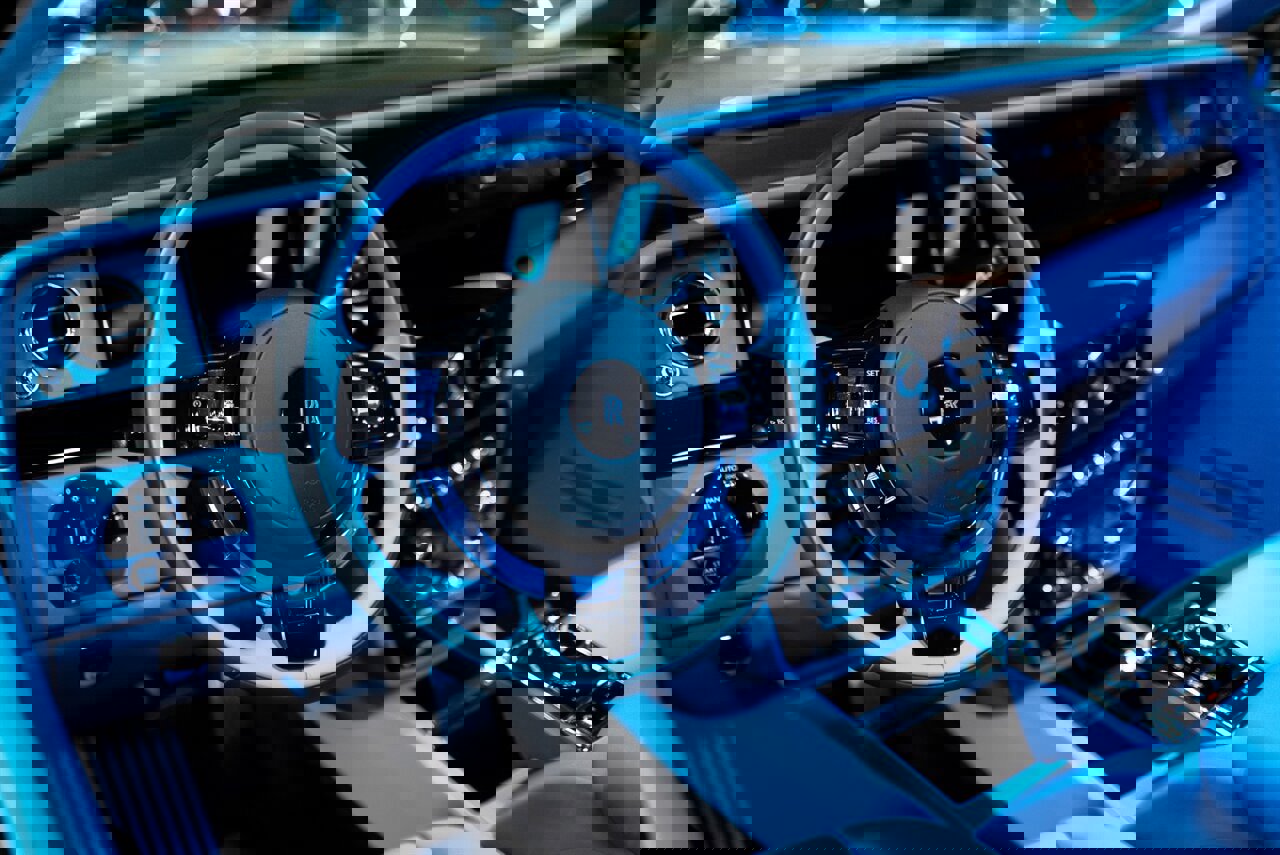 Used 2025 Rolls-Royce Phantom Sedan image 19