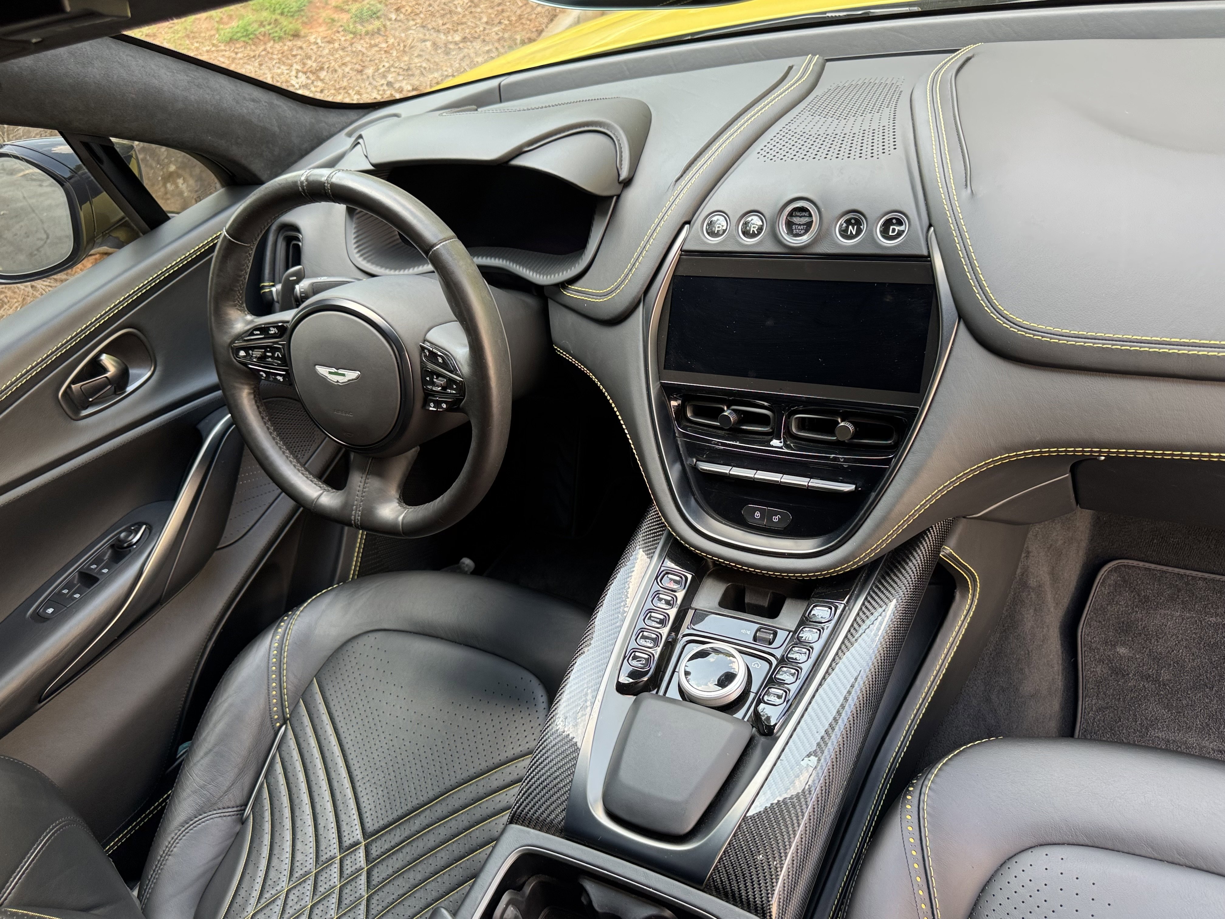 Used 2021 Aston Martin DBX image 20