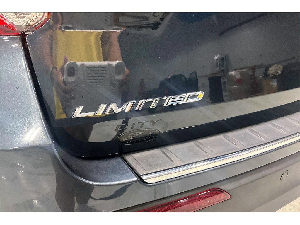 Used 2024 Ford Explorer Limited w/ Equipment Group 301A AWD/4WD image 36