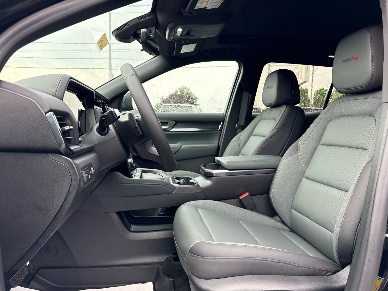 New 2027 GMC Terrain AT4 w/ Technology Package II AWD/4WD image 11
