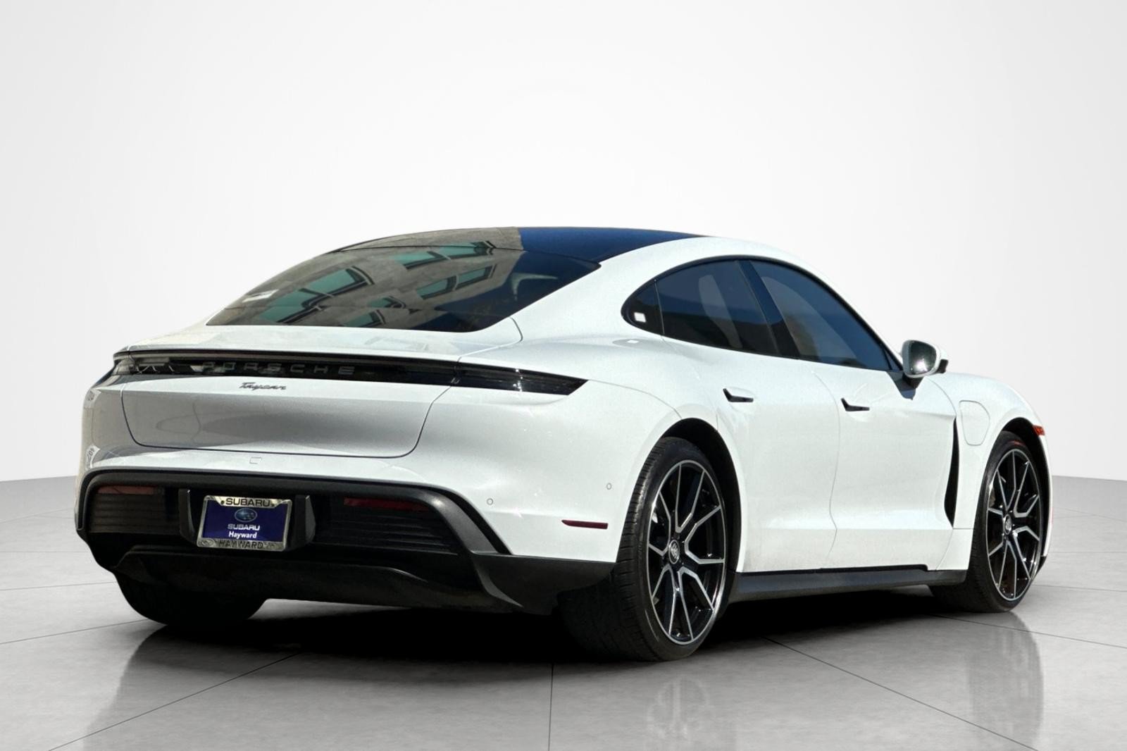 Used 2023 Porsche Taycan w/ Premium Package RWD image 5