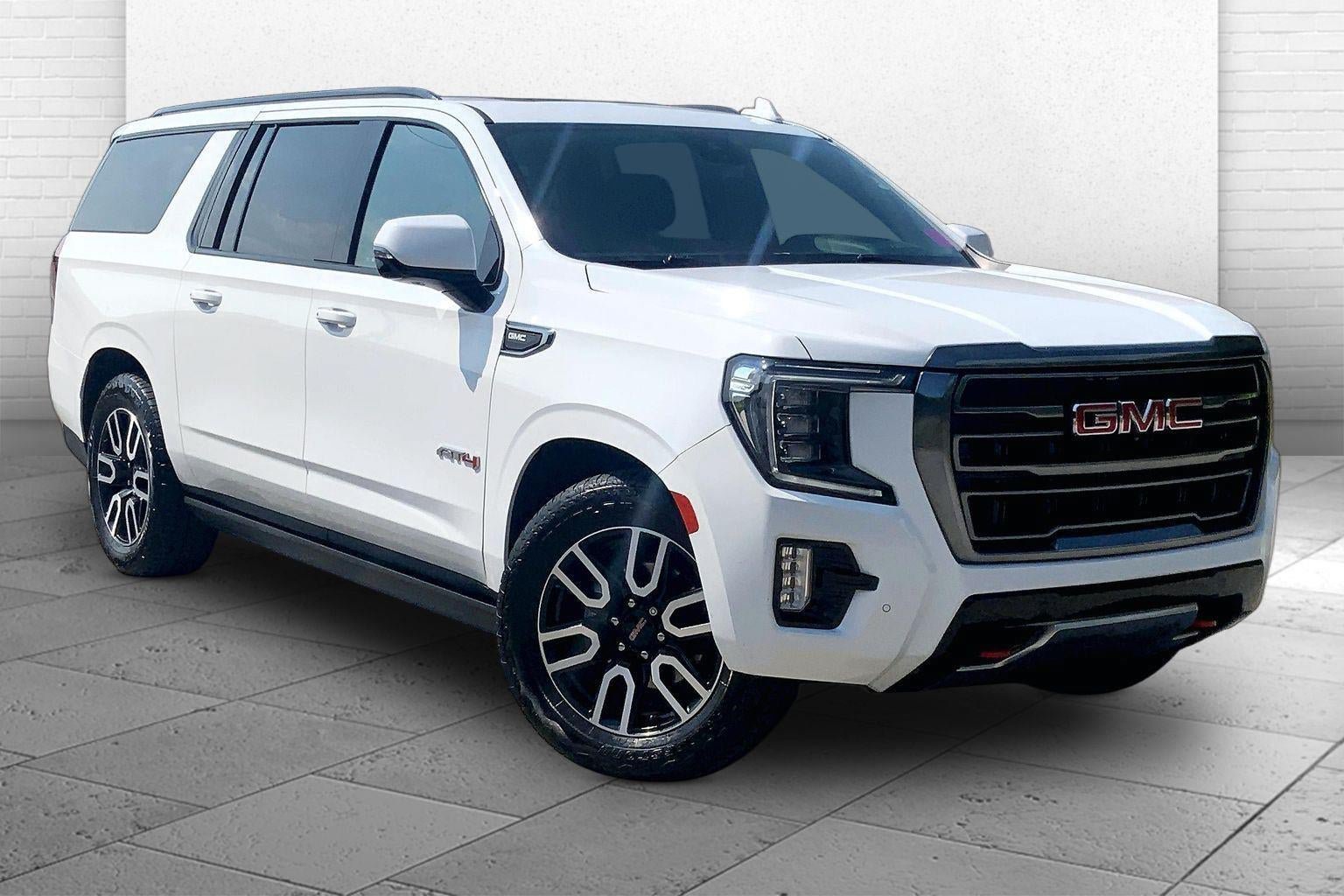 Used 2023 GMC Yukon XL AT4 AWD/4WD image 1