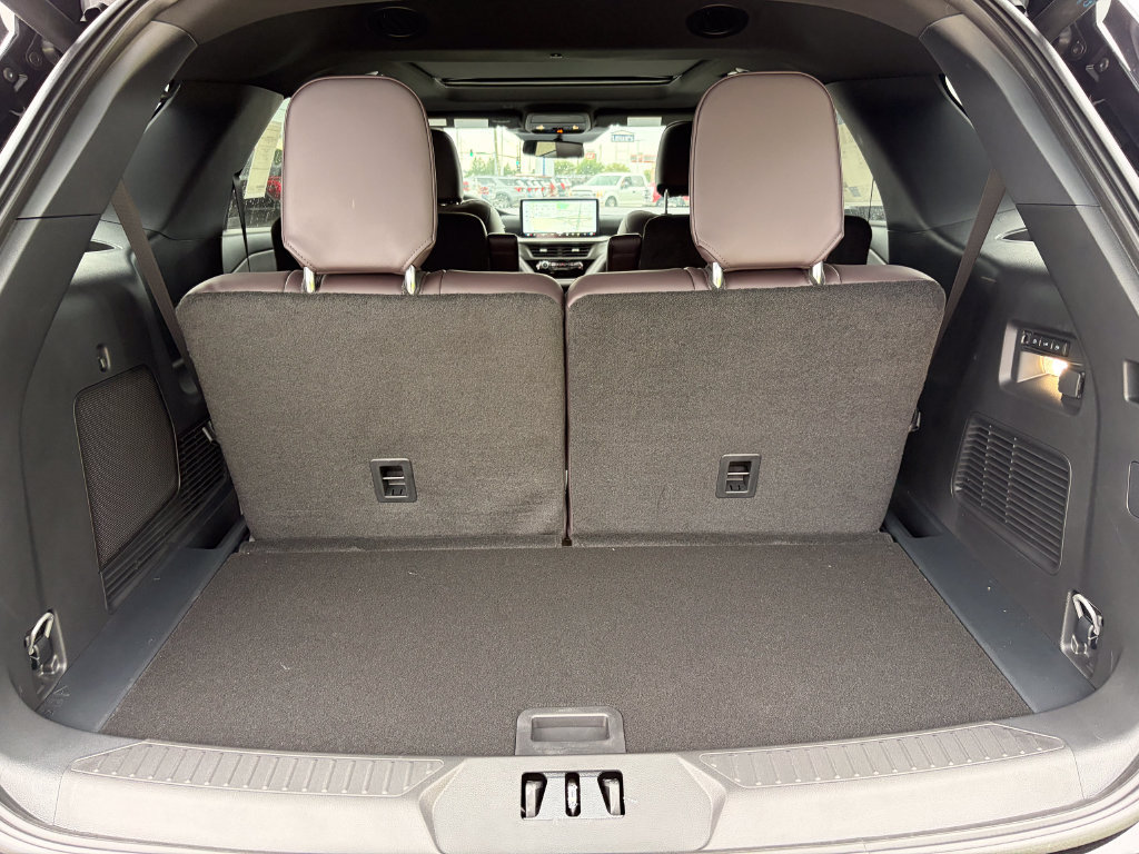 New 2027 Ford Explorer Platinum w/ LUX Leather Package AWD/4WD image 17
