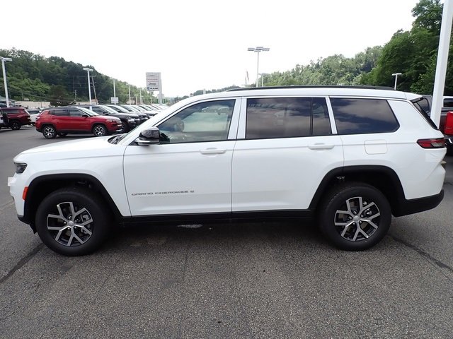New 2025 Jeep Grand Cherokee L Limited image 2