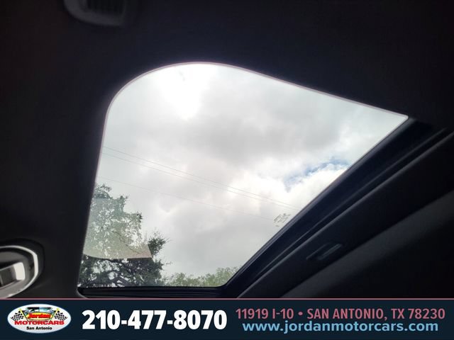 Used 2025 Jeep Grand Cherokee Laredo X RWD image 21