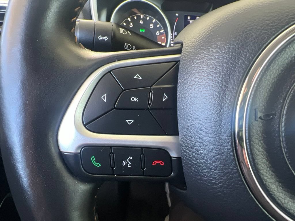 Used 2018 Jeep Compass Latitude w/ Cold Weather Group AWD/4WD image 59