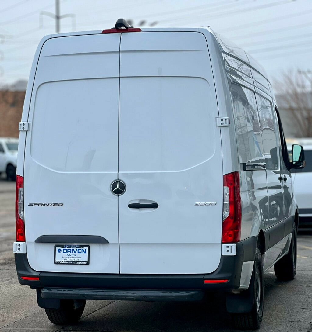 Used 2024 Mercedes-Benz Sprinter 2500 w/ Parking Package image 5