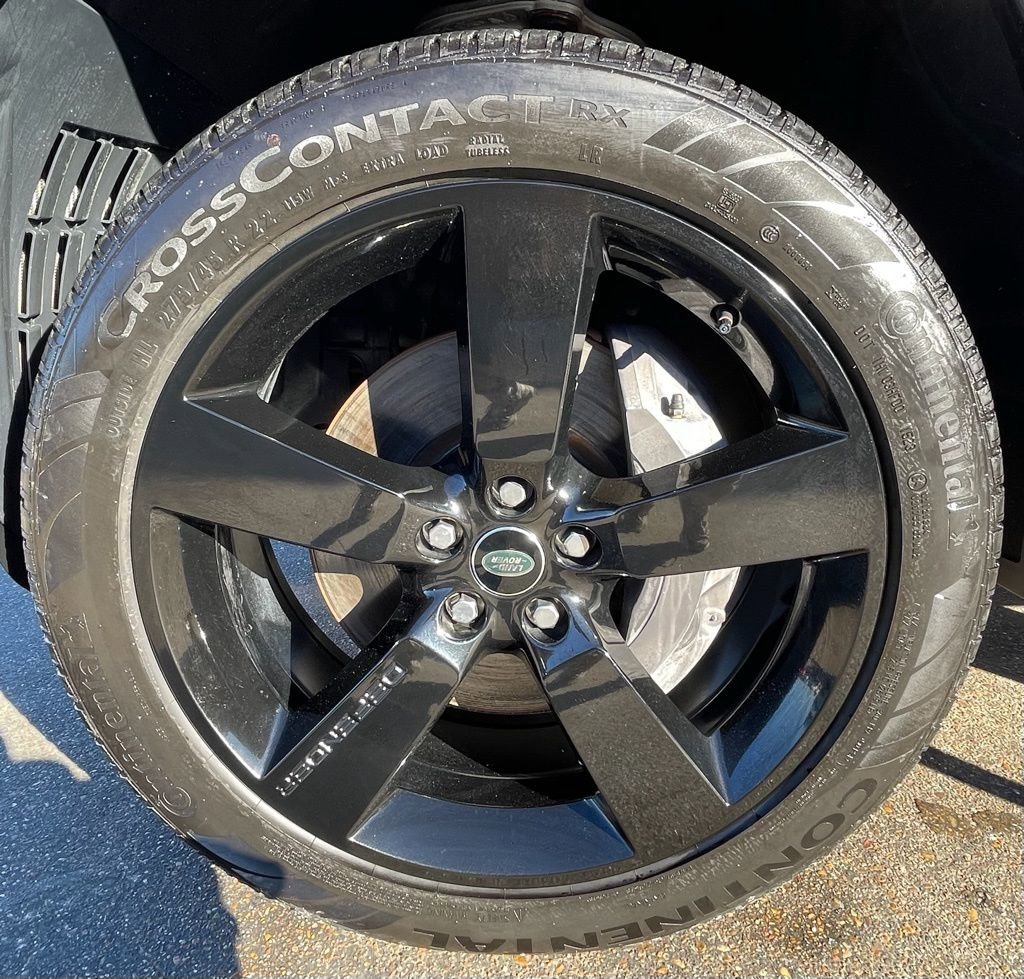 Used 2022 Land Rover Defender 110 X-Dynamic HSE image 16