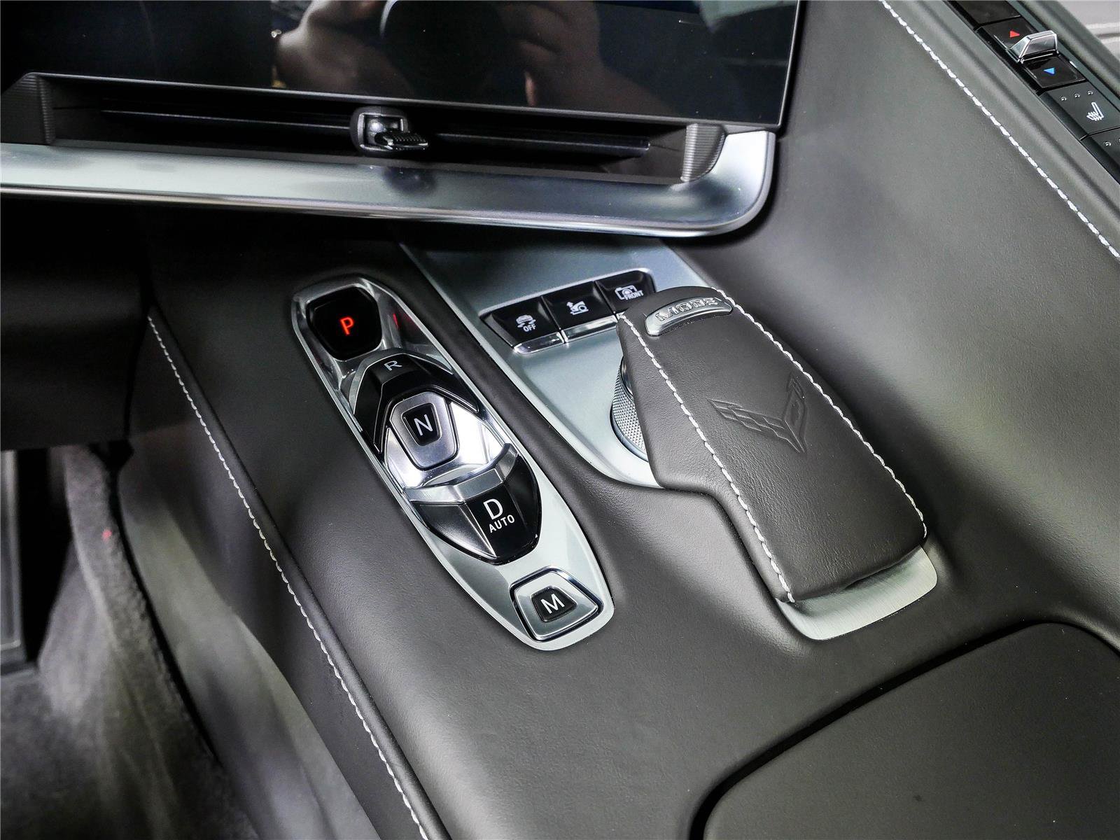 Used 2024 Chevrolet Corvette Z06 RWD image 16