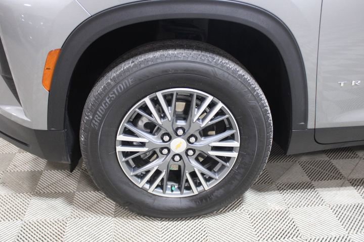 Certified 2024 Chevrolet Traverse LS image 41