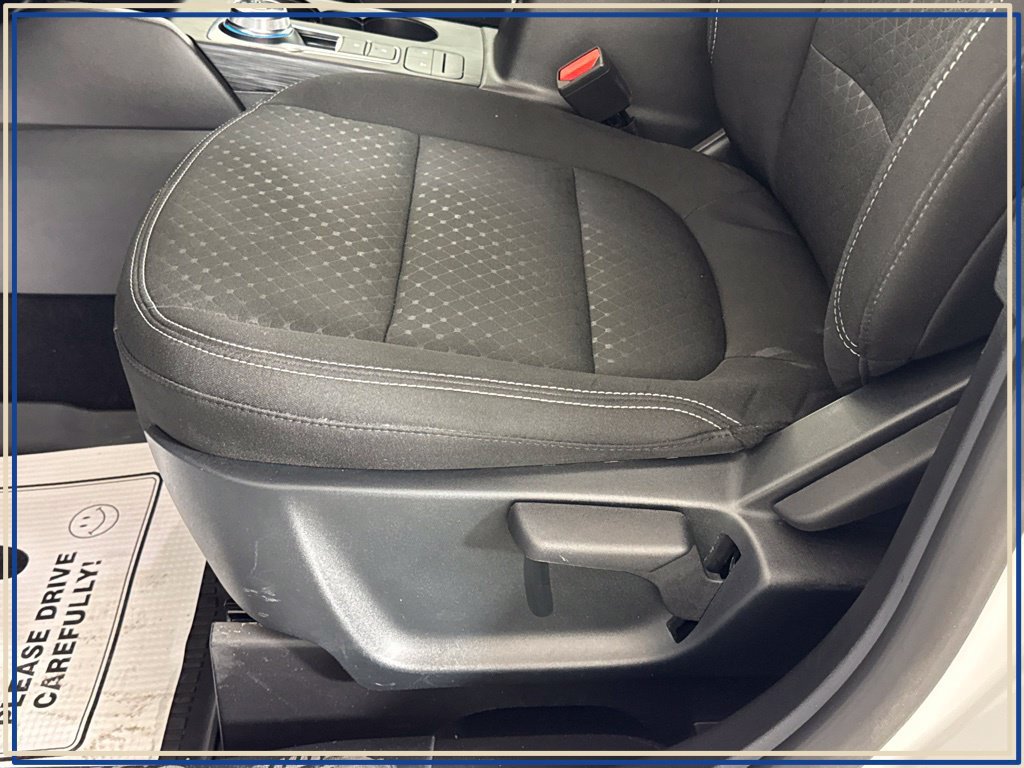 Used 2025 Ford Escape Active w/ Cold Weather Package AWD/4WD image 26