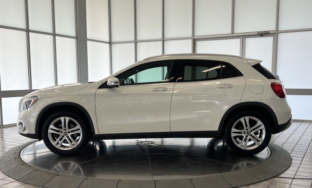 Used 2018 Mercedes-Benz GLA 250 4MATIC image 4
