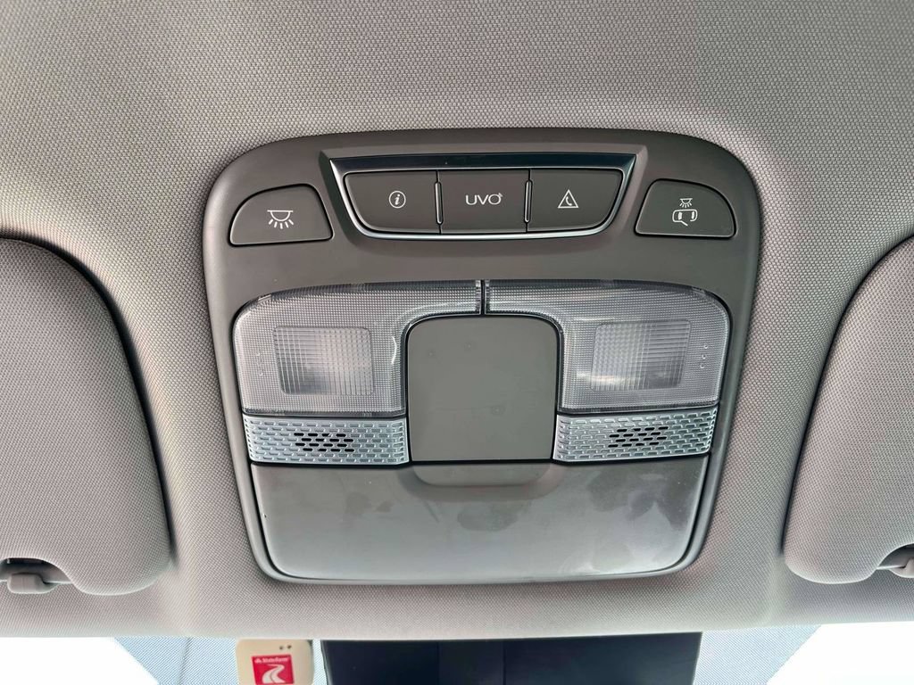 Used 2022 Kia Telluride LX FWD image 25