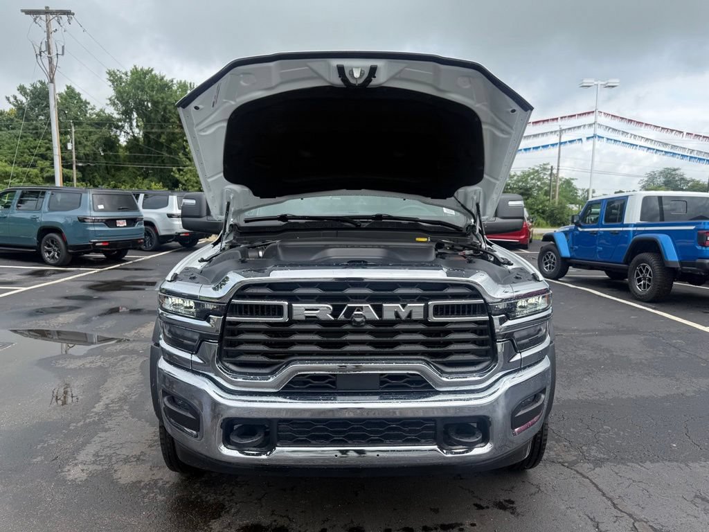 New 2026 RAM 5500 Tradesman w/ Chrome Appearance Group AWD/4WD image 53