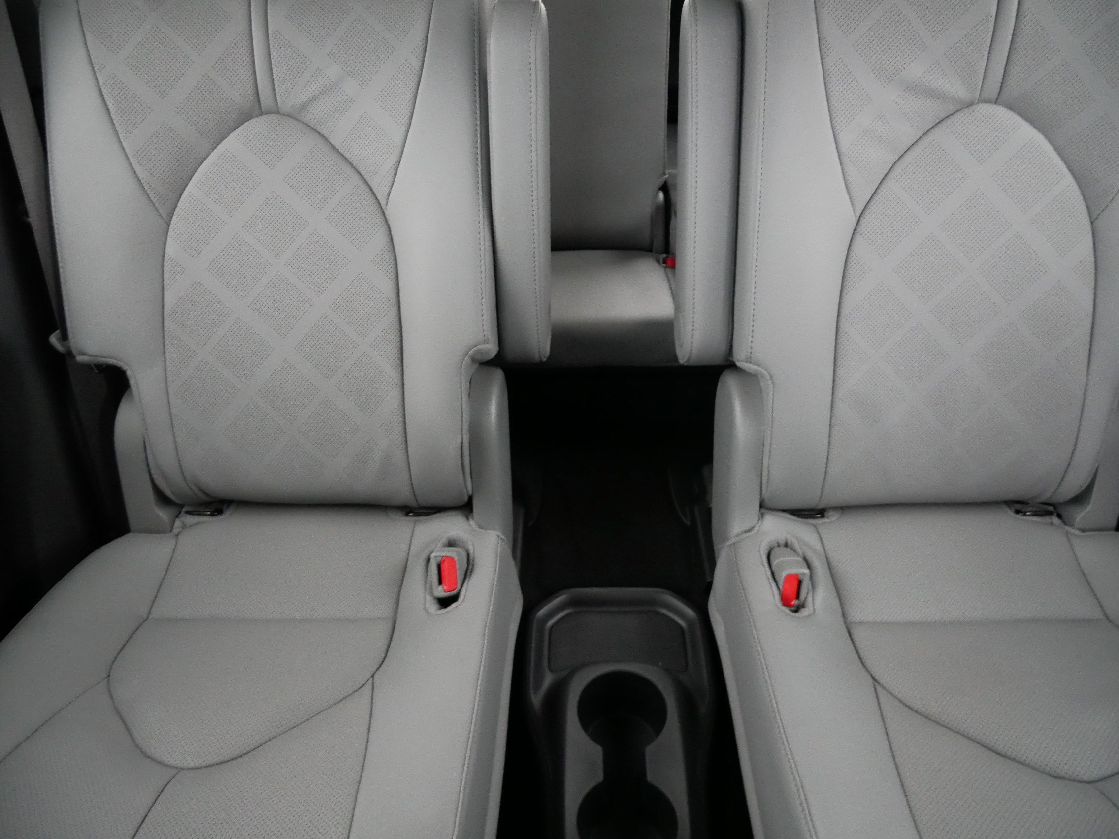 Certified 2026 Toyota Highlander Platinum image 13