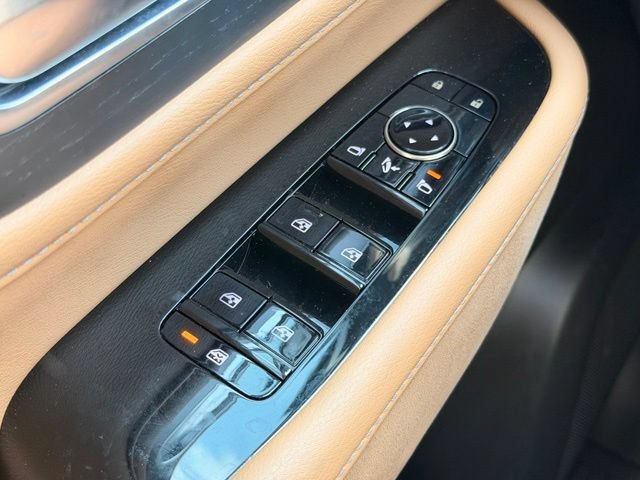 Used 2025 INFINITI QX80 Sensory w/ Exterior Package AWD/4WD image 31