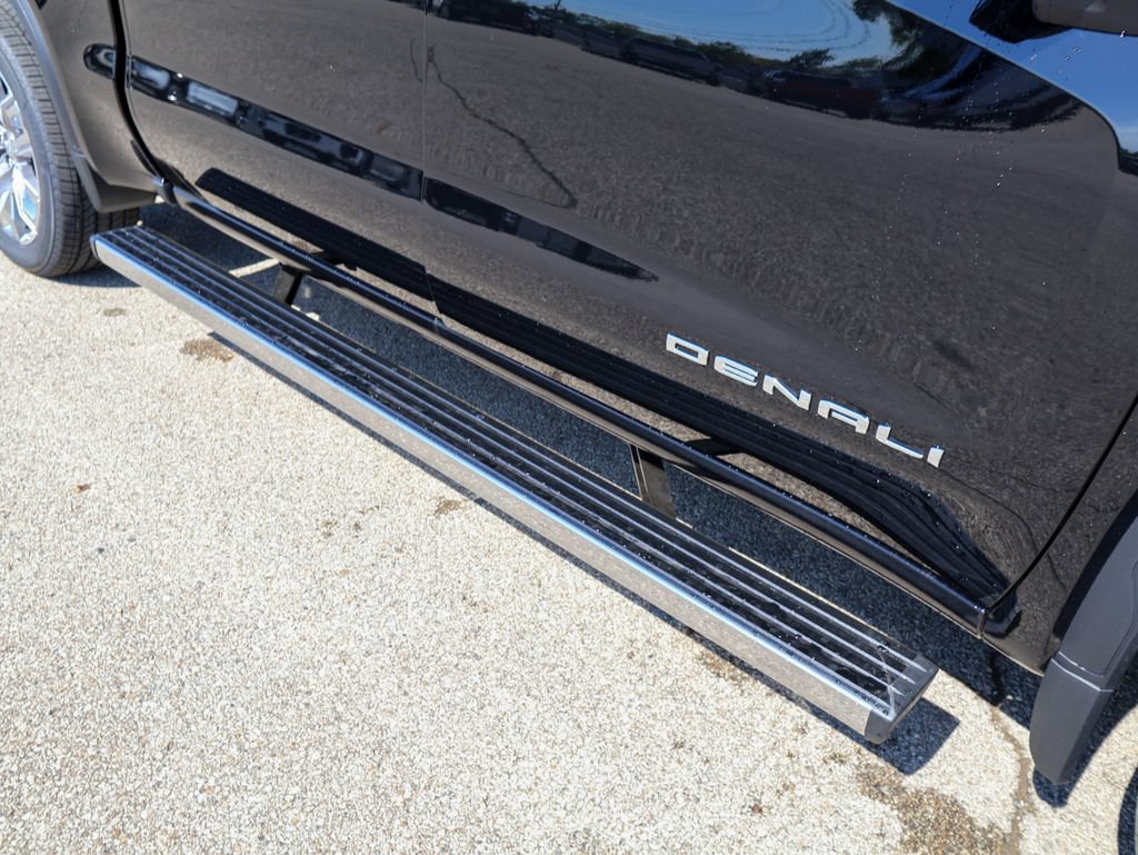 New 2026 GMC Sierra 1500 Denali w/ Denali Reserve Package AWD/4WD image 6
