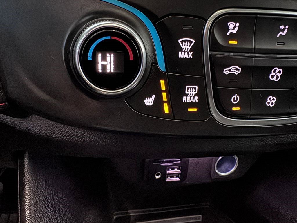 Certified 2023 Chevrolet Traverse RS image 23