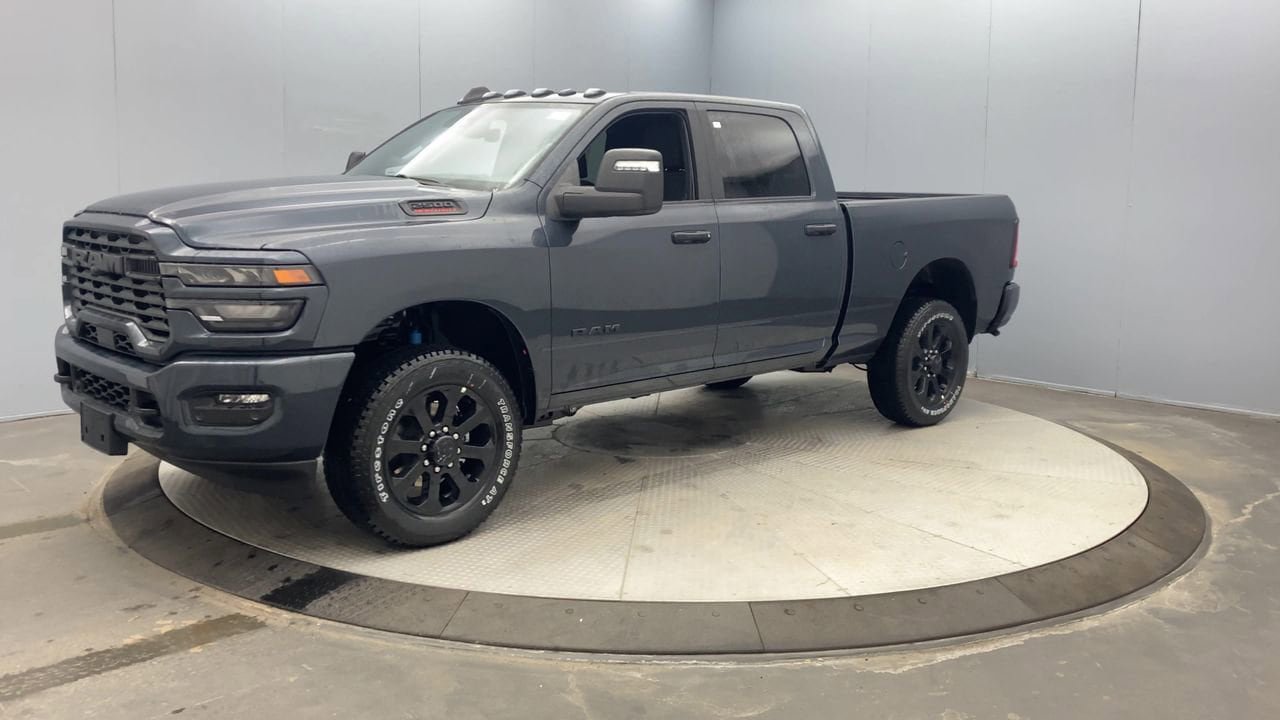 New 2026 RAM 2500 Big Horn AWD/4WD image 9