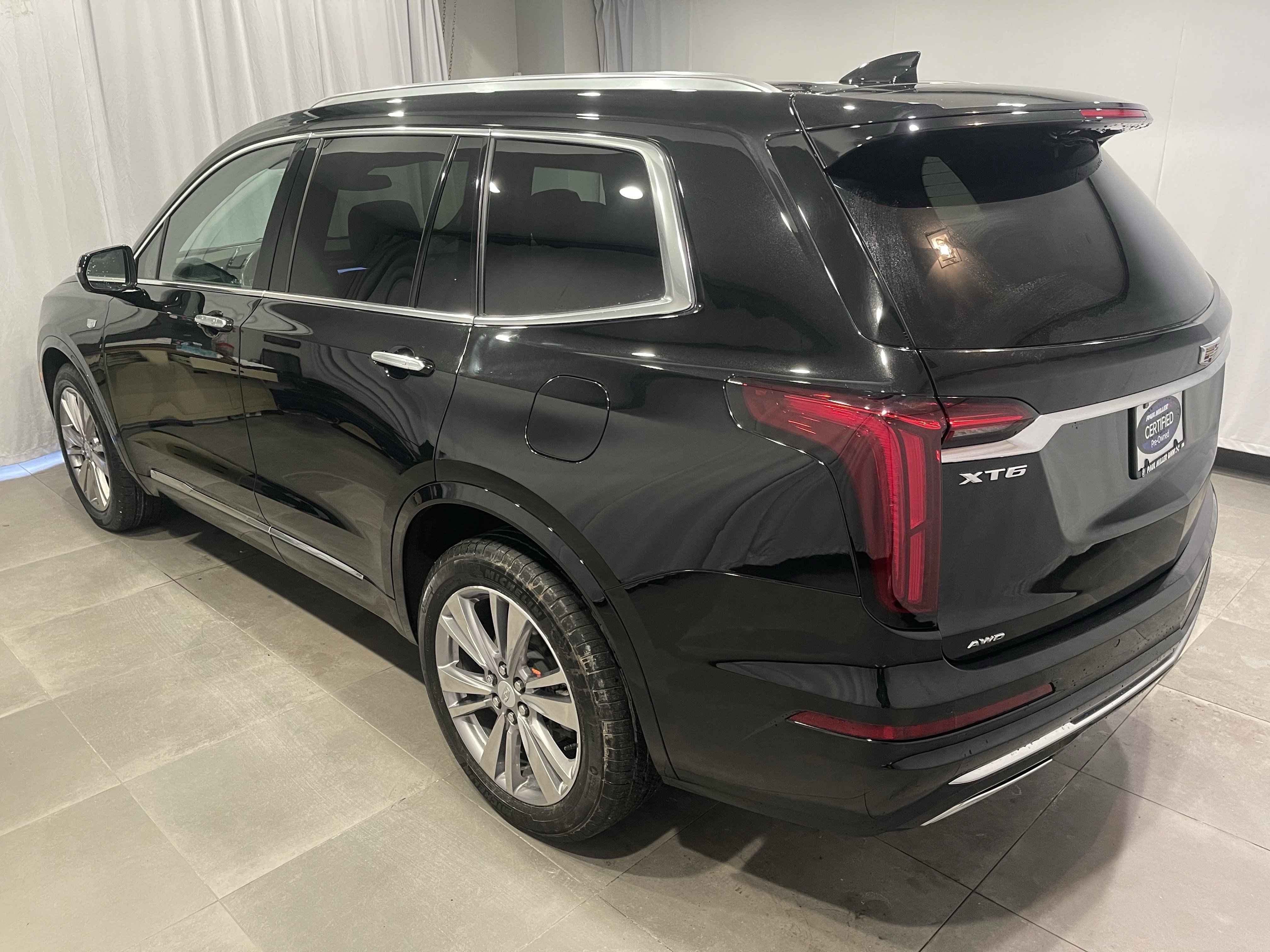Used 2023 Cadillac XT6 Premium Luxury image 4