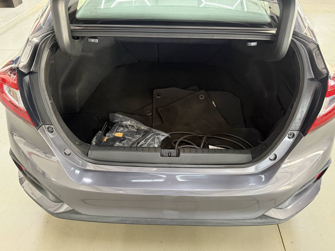 Used 2018 Honda Clarity Plug-In Hybrid image 9