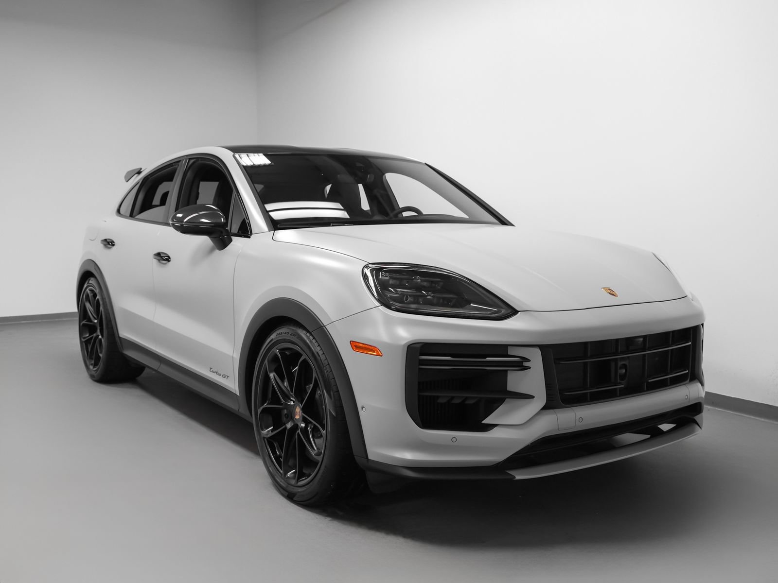 Certified 2025 Porsche Cayenne Turbo GT AWD/4WD image 10