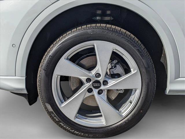 New 2025 Audi Q5 Premium Plus image 9