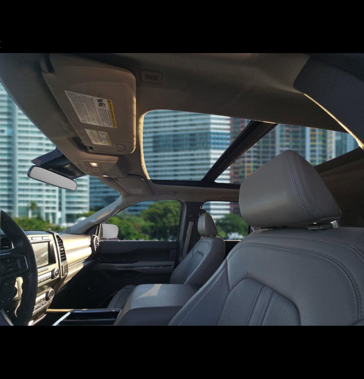 Used 2021 Ford Expedition Limited image 9