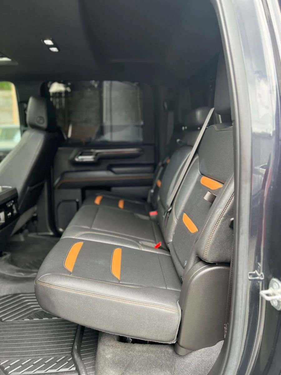 Used 2024 GMC Sierra 2500 AT4 w/ AT4 Premium Plus Package AWD/4WD image 9