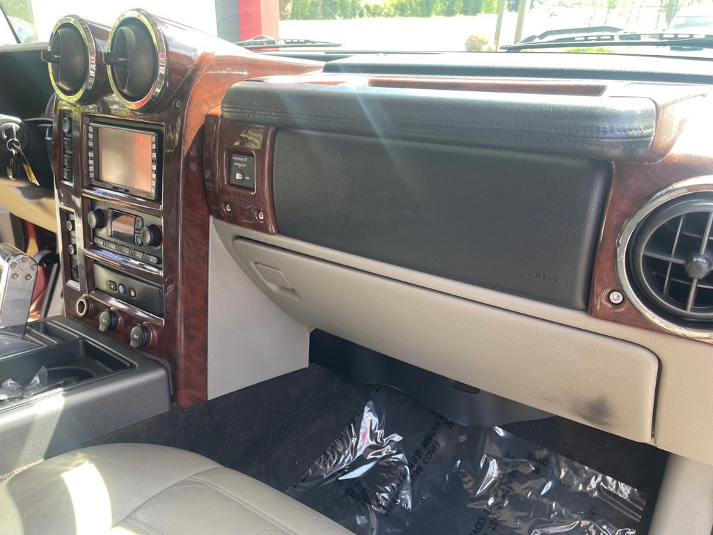 Used 2004 HUMMER H2 w/ Preferred Equipment Group image 33