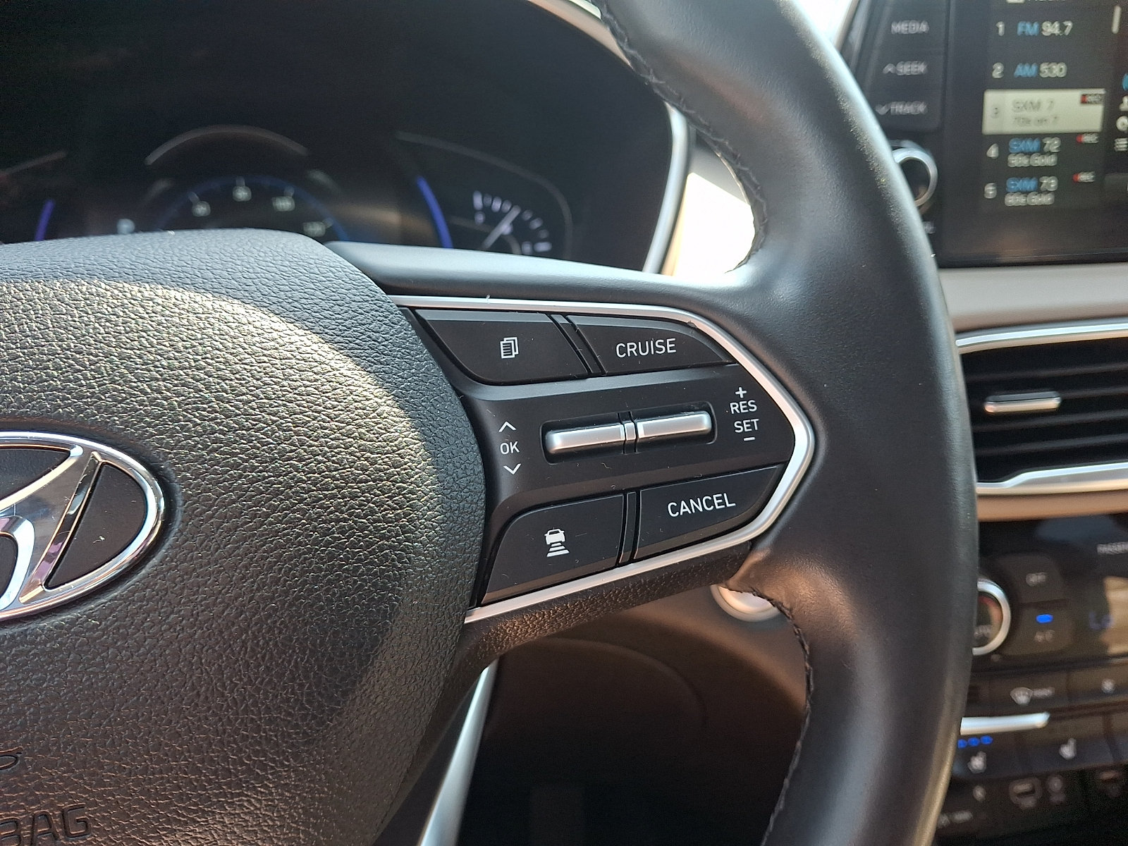 Used 2020 Hyundai Santa Fe Limited AWD/4WD image 22