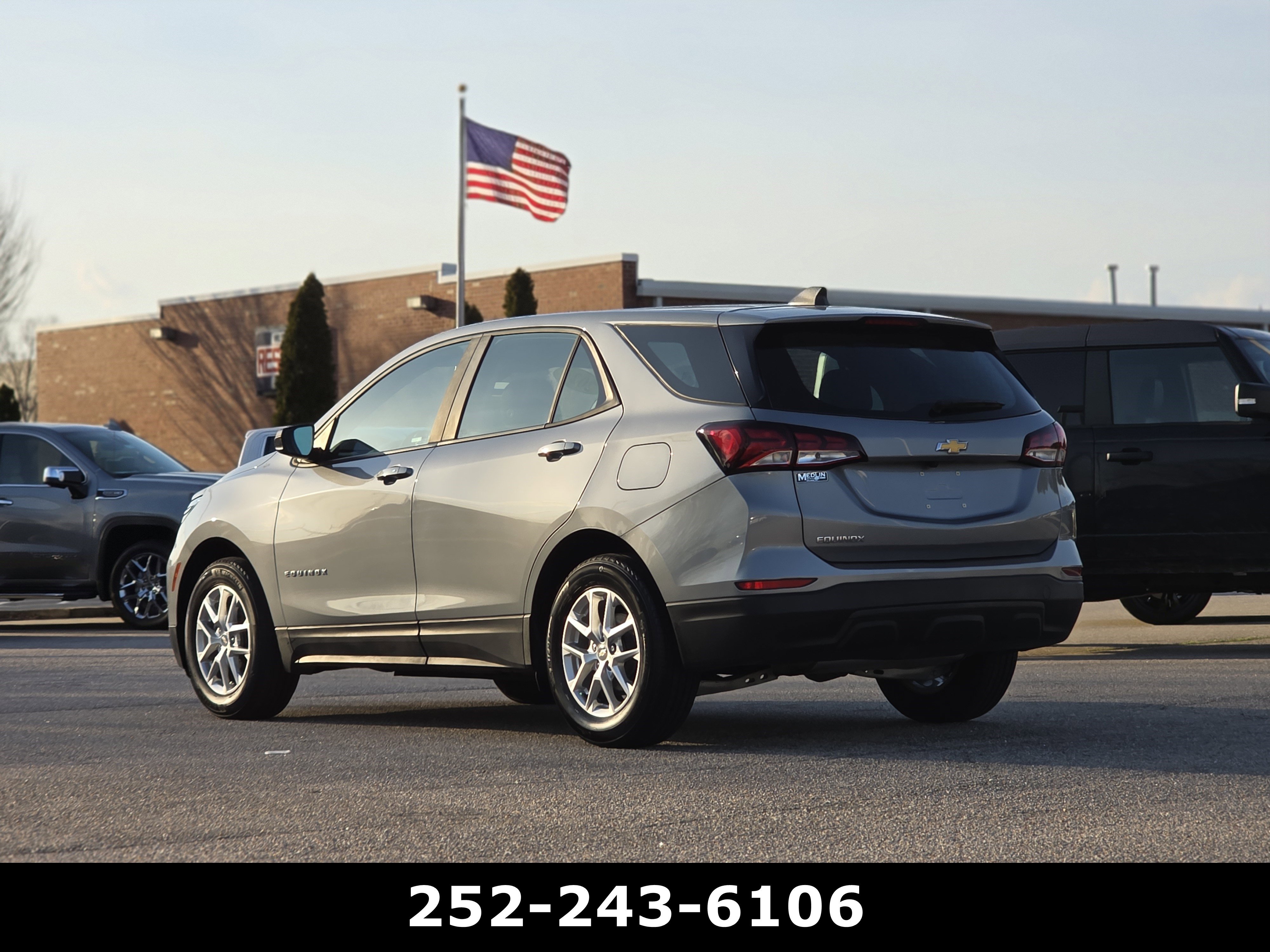 Used 2024 Chevrolet Equinox LS FWD image 4