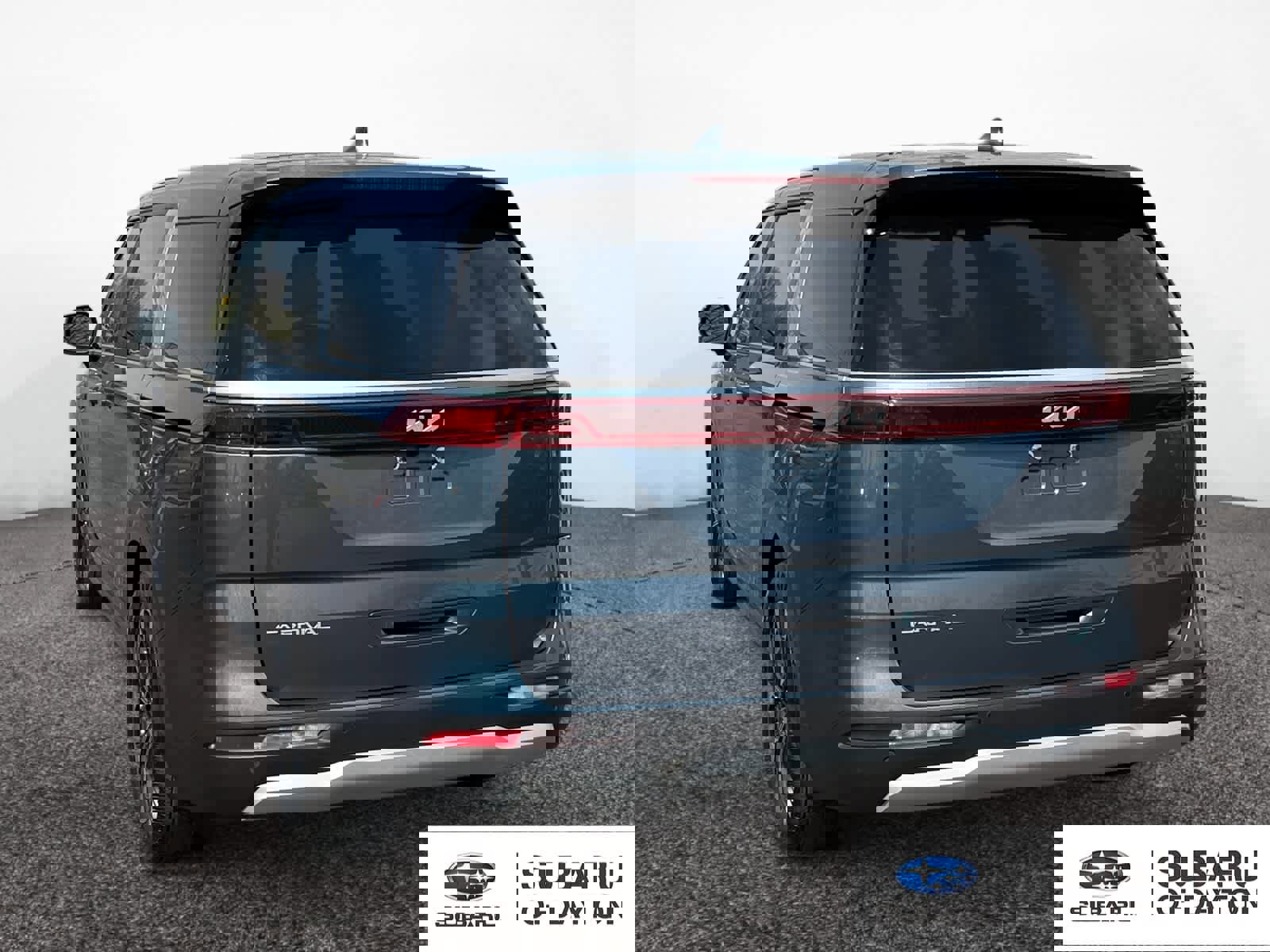 Used 2024 Kia Carnival EX image 7