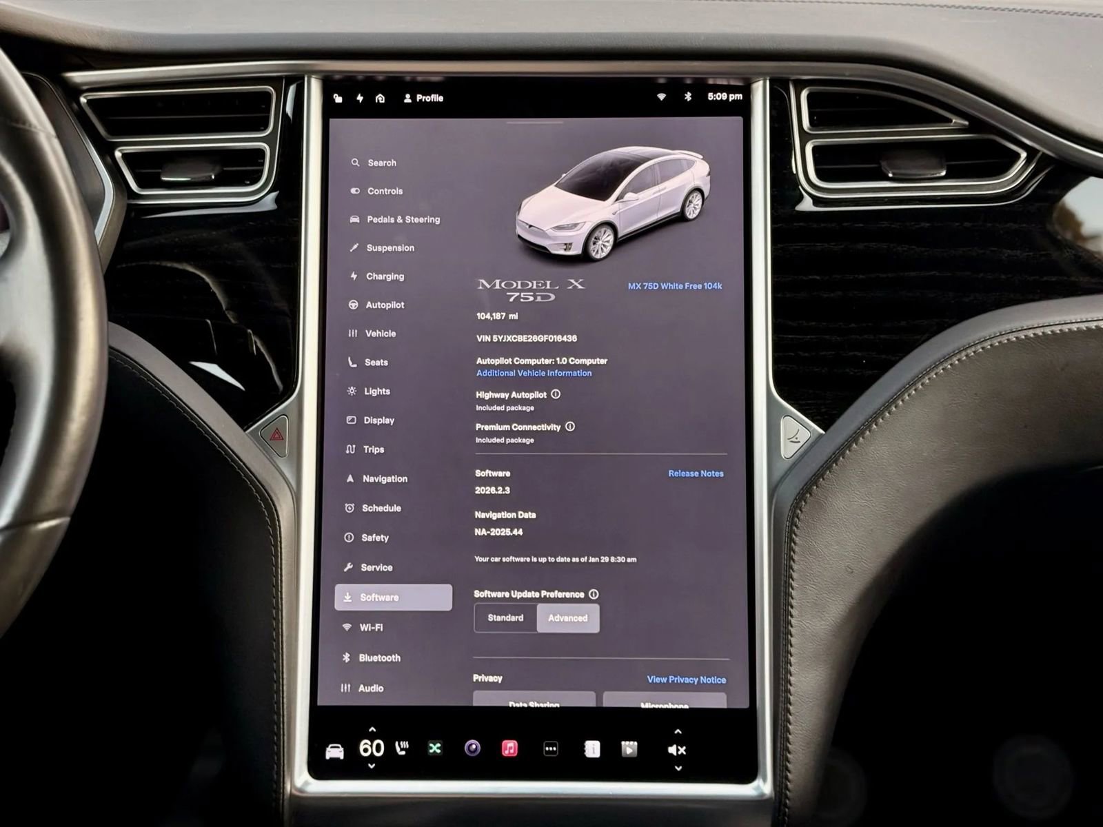 Used 2016 Tesla Model X 75D image 15