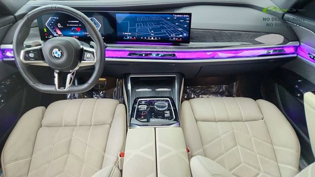 Used 2023 BMW 740i w/ Parking Assistance Package image 87