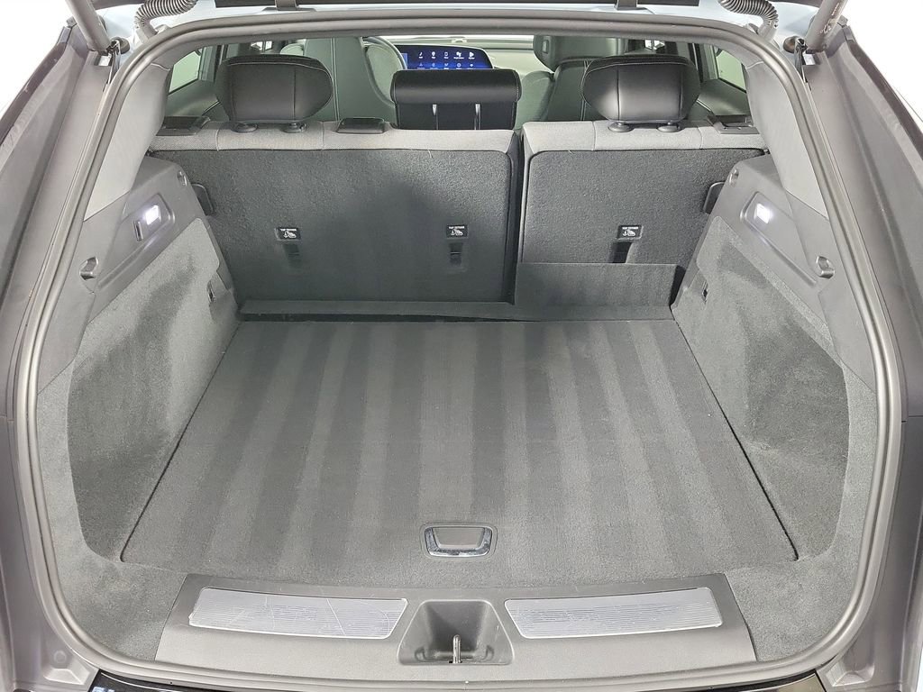 Certified 2024 Cadillac Lyriq Tech RWD image 8