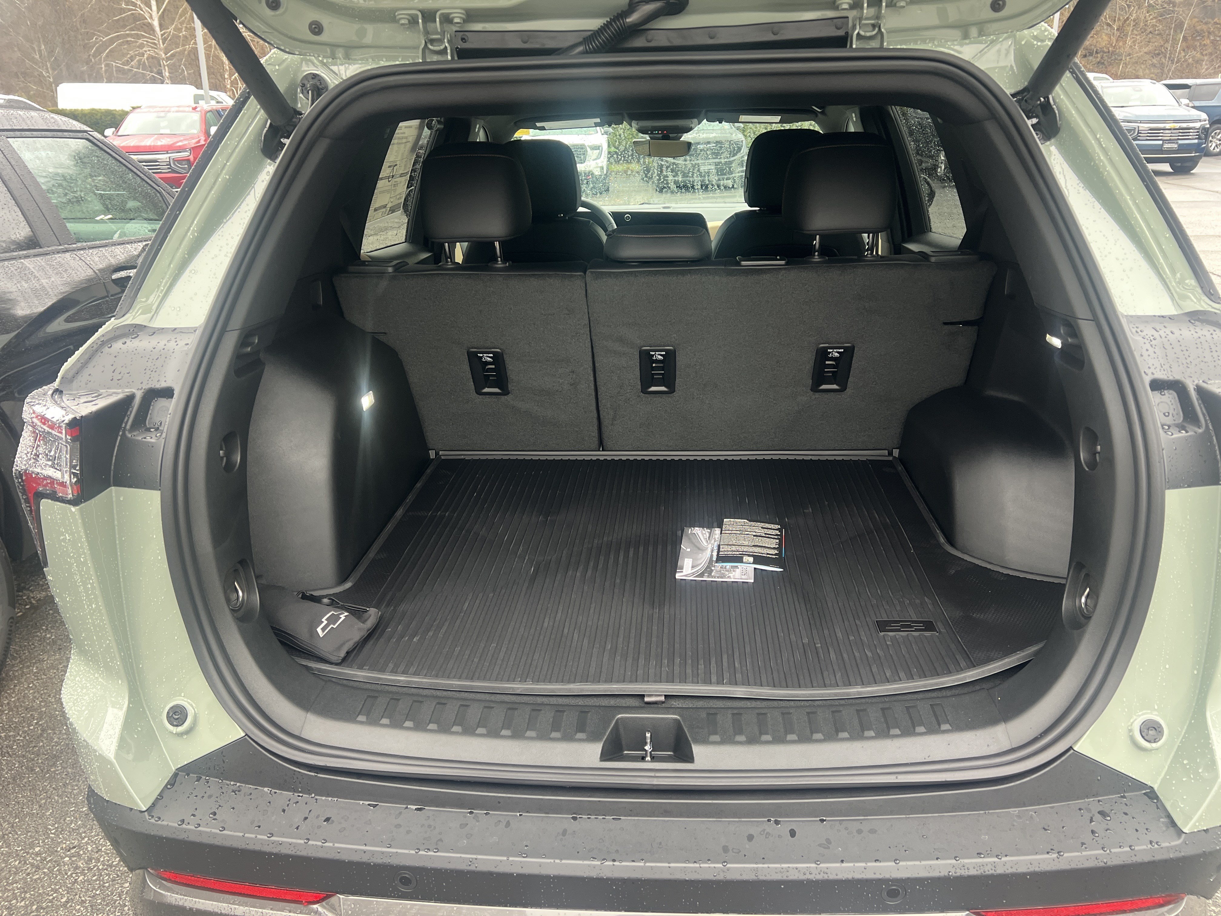 Certified 2026 Chevrolet Equinox ACTIV w/ Convenience Package III AWD/4WD image 14