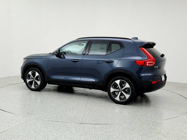 New 2026 Volvo XC40 B4 Plus w/ Climate Package FWD image 7