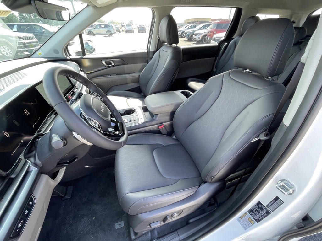 New 2026 Kia Carnival LXS image 23