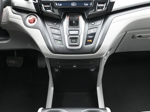 Used 2018 Honda Odyssey Touring image 25