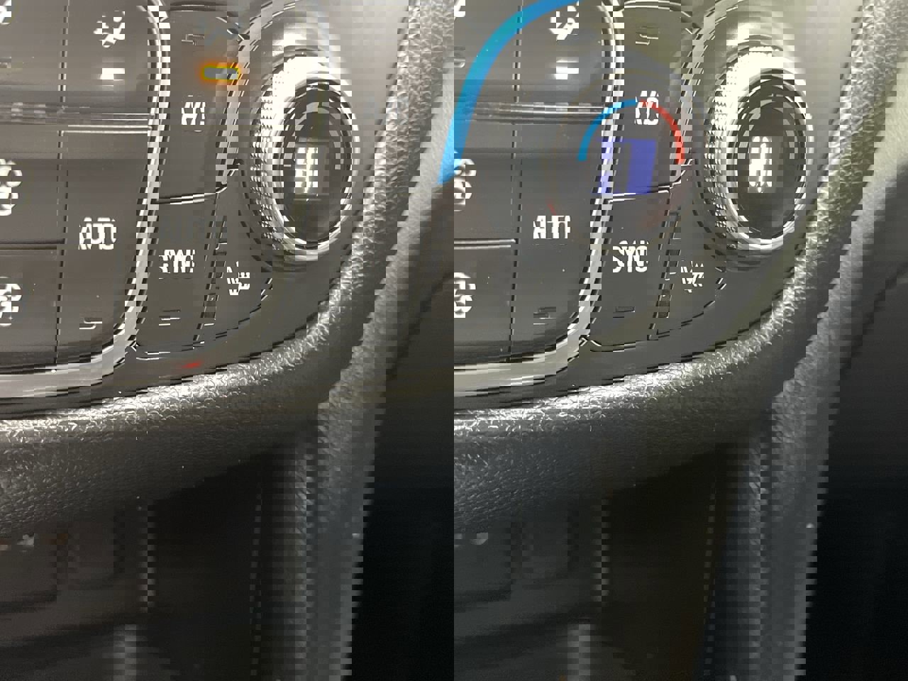 Used 2020 Chevrolet Equinox LT image 21