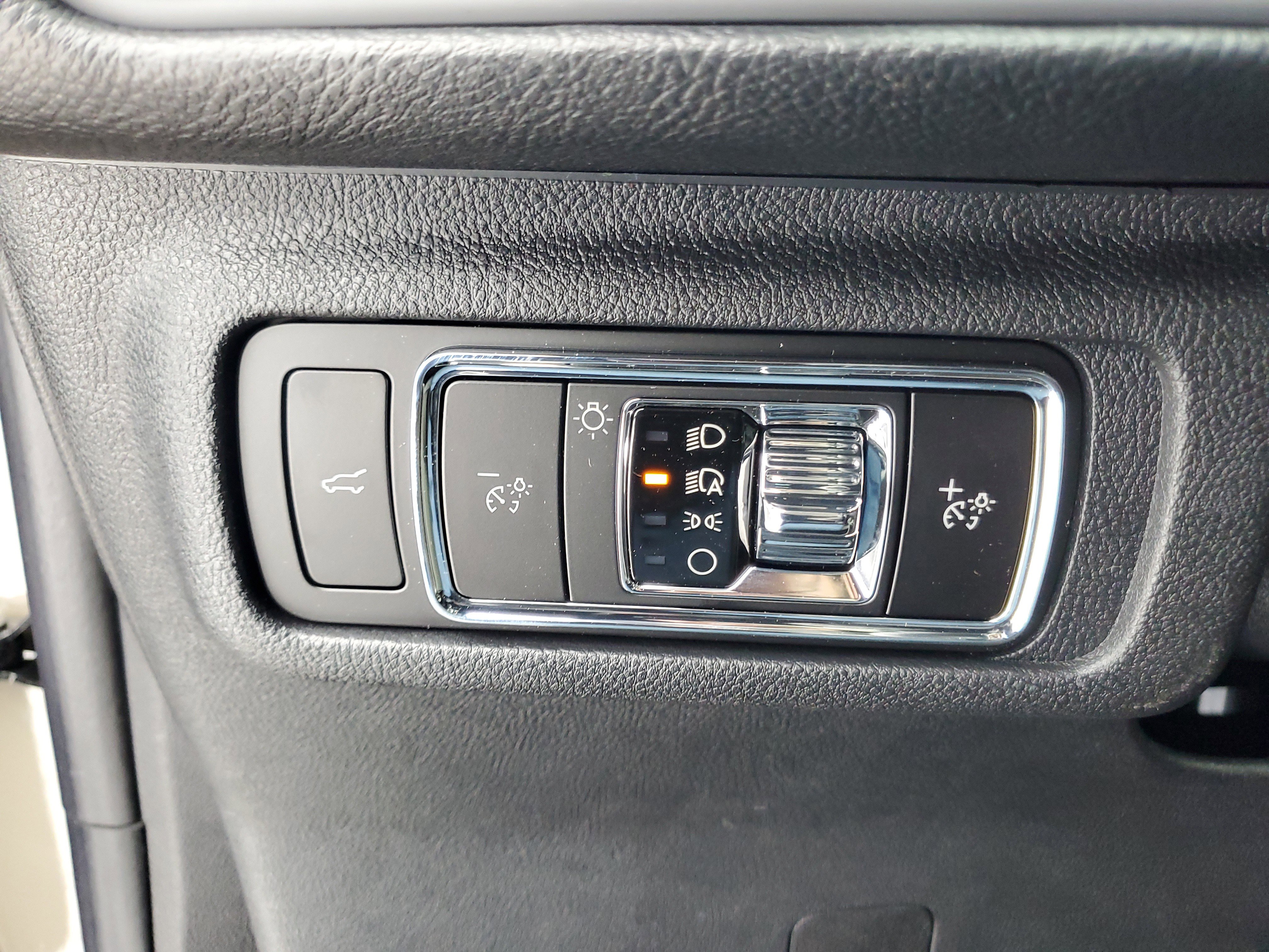 New 2026 Lincoln Corsair Premiere image 14