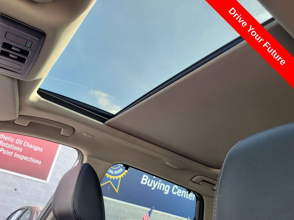 Used 2023 Nissan Rogue SL w/ SL Premium Package FWD image 18