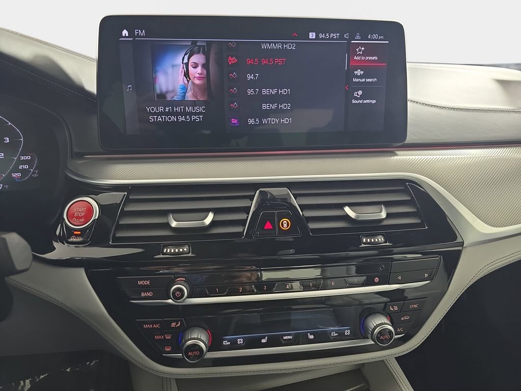 Used 2021 BMW M5 image 23