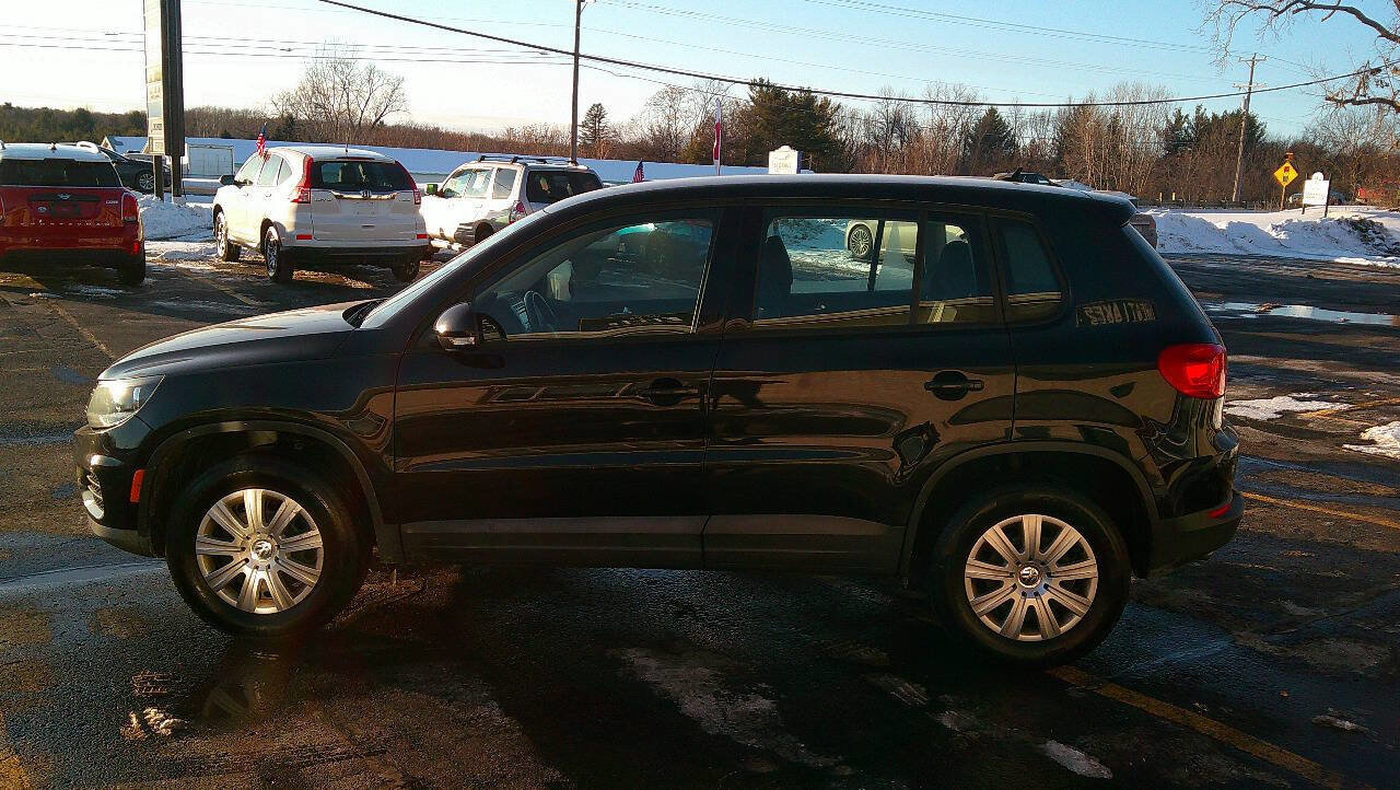 Used 2013 Volkswagen Tiguan S image 7