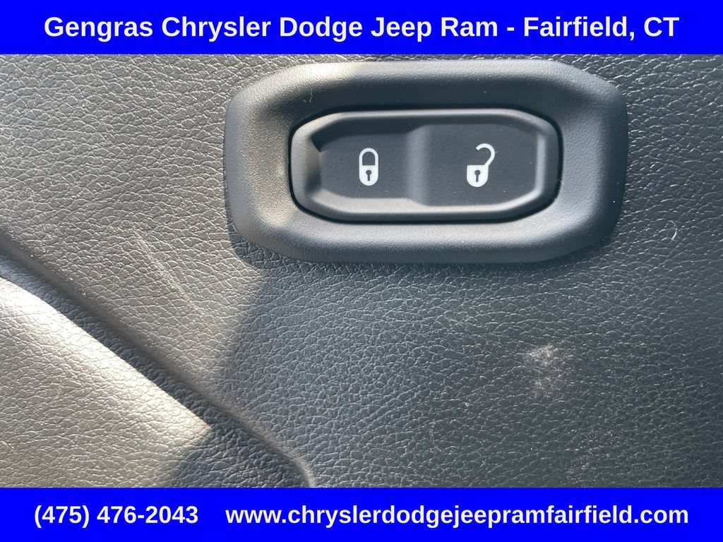 Used 2024 Jeep Wrangler Unlimited w/ Convenience Group AWD/4WD image 42