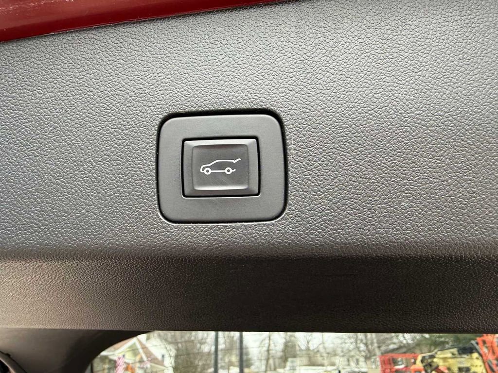 Used 2022 Buick Encore GX Select w/ Experience Buick Package image 32